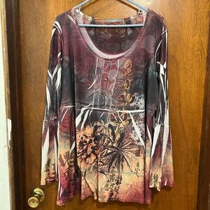 NY Collection Burgundy and Beige Graphic Tunic